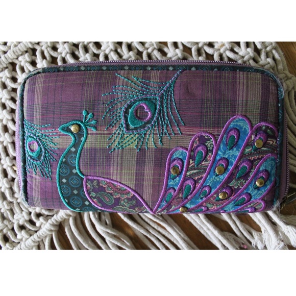 (2) Preowned Wallets Peacock Plaid Karma and Thirty One Textured Cork - Picture 2 of 8